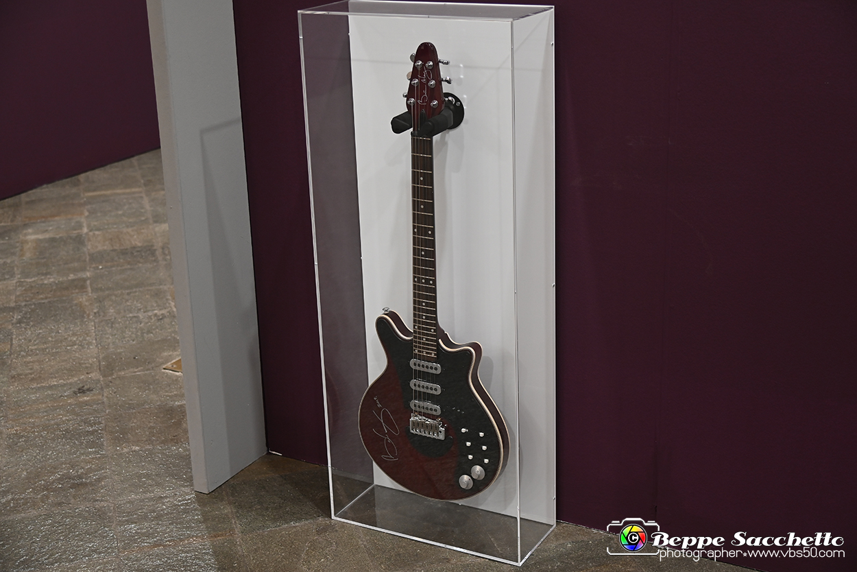 VBS_1667 - Mostra Peter Hince - Queen Experience.jpg